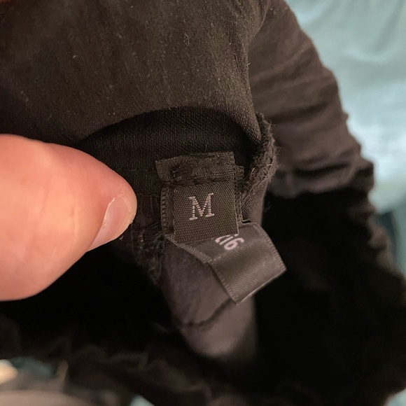 ✨ Venti6 Black Pants with Gemstone Detail - Size Medium ✨ - Picture 6 of 6